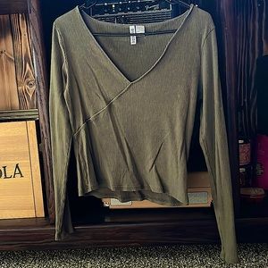 XL Olive Green Divided Top